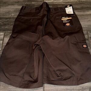 Dickies Men's Dark Brown Cargo Shorts vintage new tags 36
